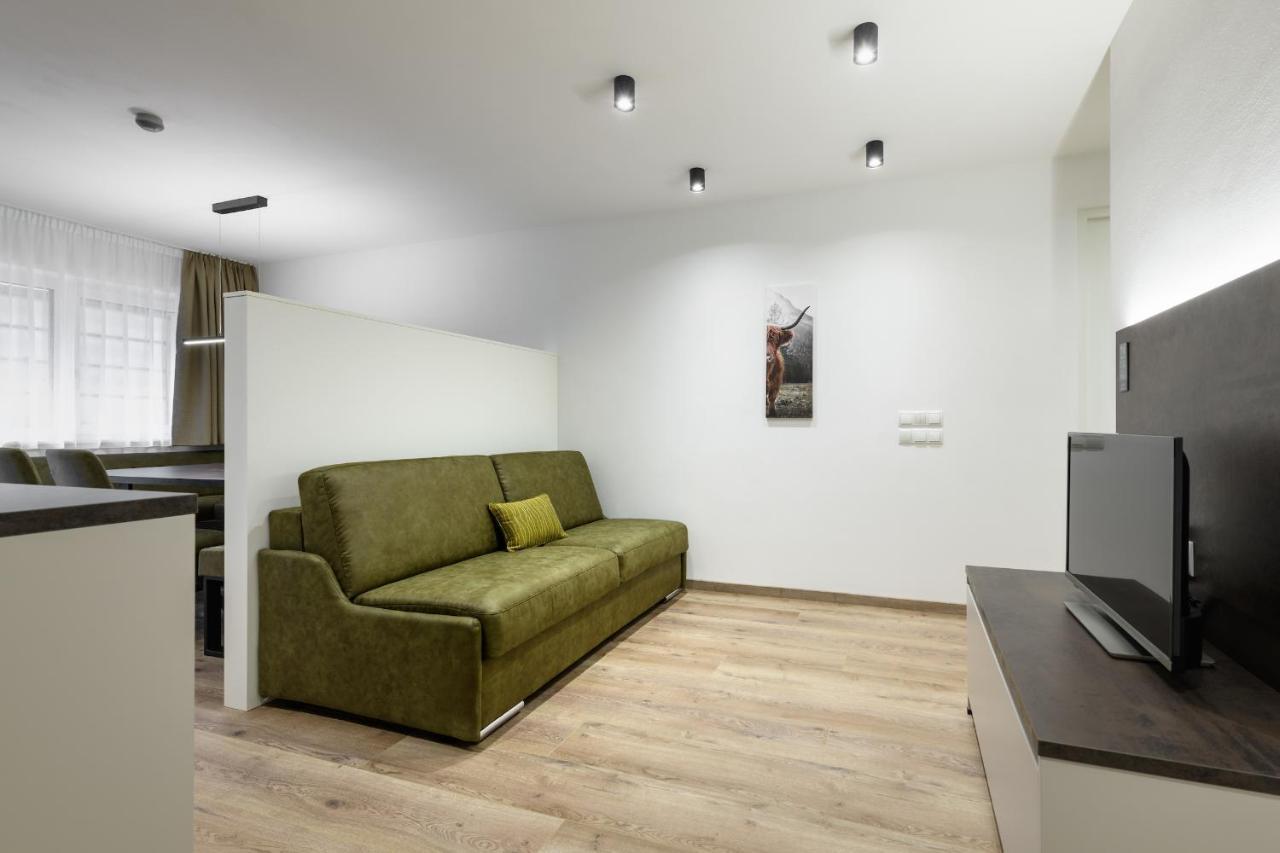 Sambock Quarter Pustrabase Apartment Brunico Bagian luar foto