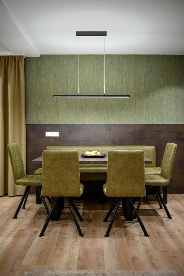 Sambock Quarter Pustrabase Apartment Brunico Bagian luar foto